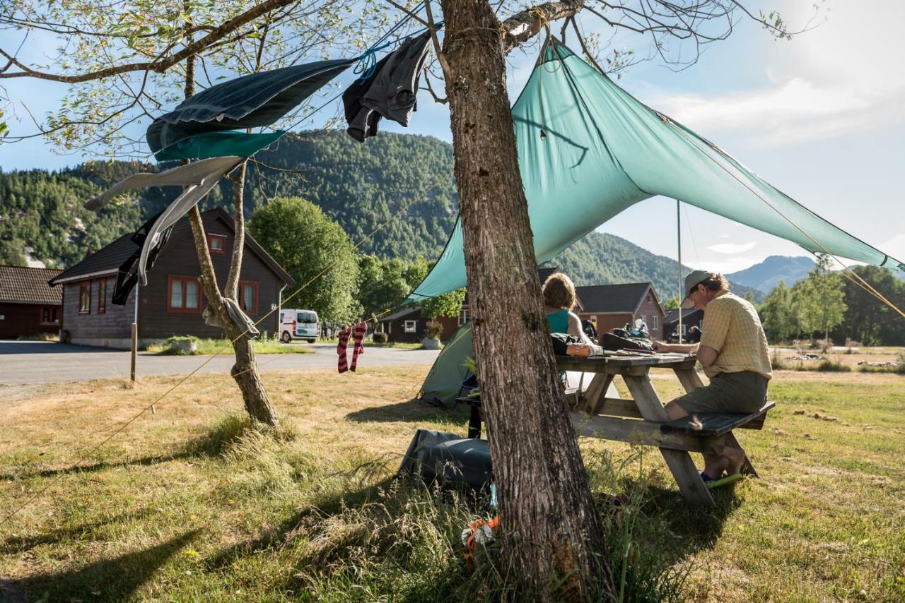 Forde Gjestehus Og Camping Εξωτερικό φωτογραφία